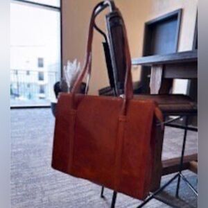 The Vintage Firenze Sottille Leather Case